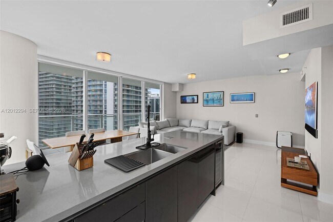 Building Photo - 1080 Brickell Ave