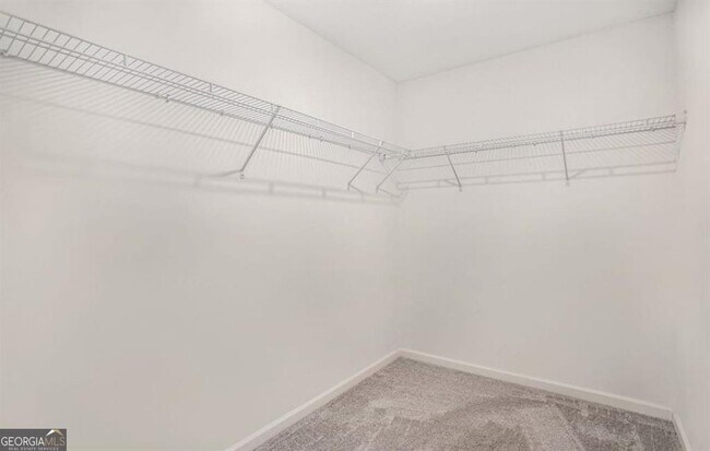 Building Photo - 312 Penn Sta Wy