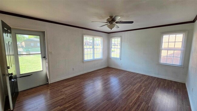 Building Photo - 605 NW 50th St