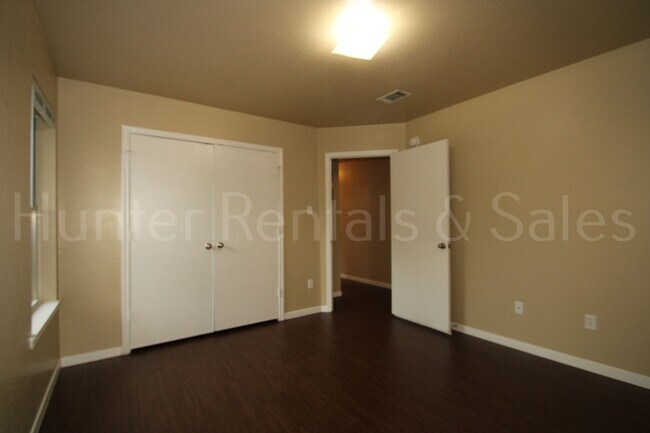 Building Photo - Awesome Duplex in Harker Heights
