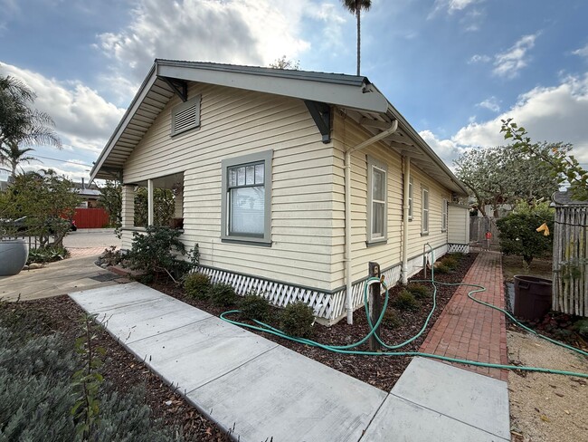 Building Photo - Old Town Orcutt Charm