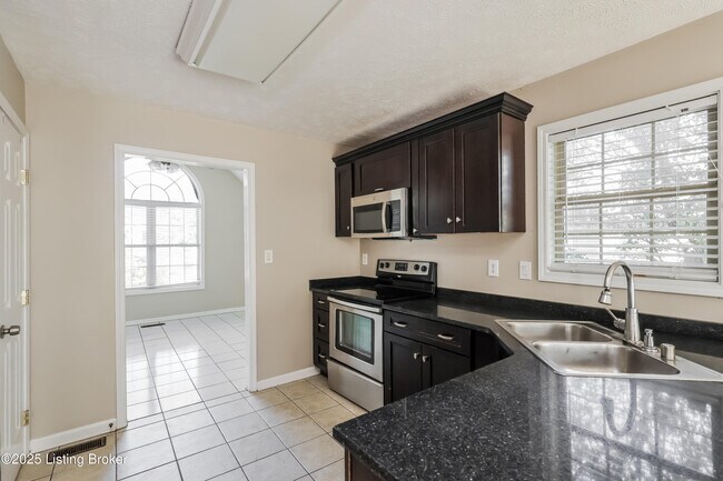 Building Photo - 9303 Longhorn Ct