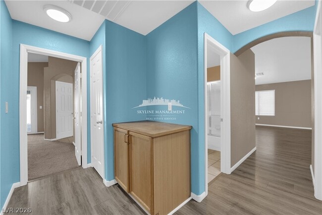 Building Photo - 1918 Double Delight Ave