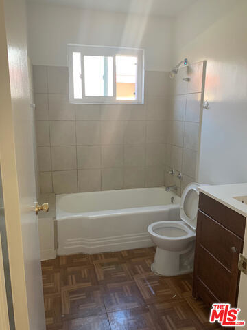 Building Photo - 832 S Gramercy Pl