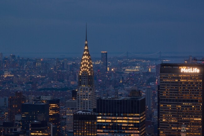Building Photo - 432 Park Ave