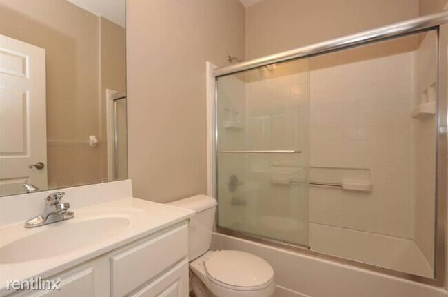 Building Photo - 5425 Michelles Oak Ct