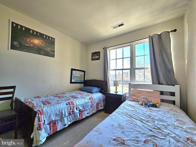 Building Photo - 7427 Ardglass Ct