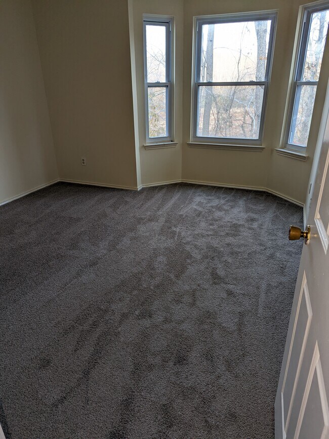 Building Photo - 4490 Lord Loudoun Ct