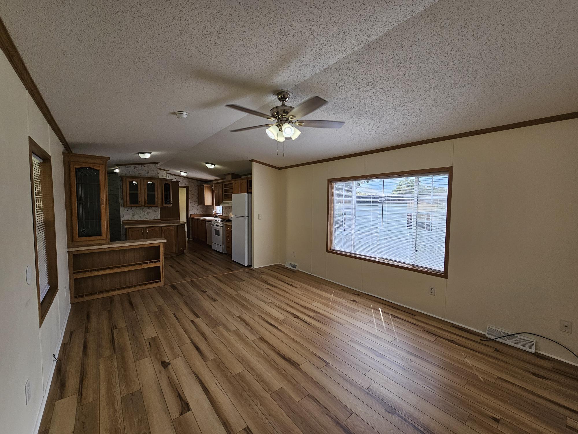 Building Photo - 6 Kris Ann Dr