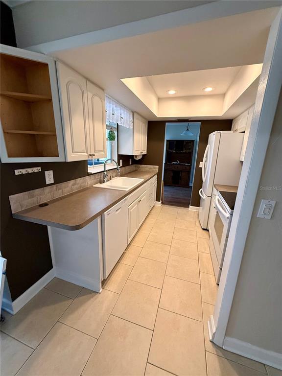 Building Photo - 2729 Nodosa Dr