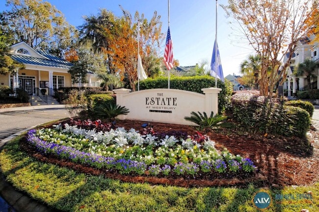 Primary Photo - Third-Floor 2BR/2BA Condo – The Estates at...