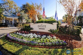 Building Photo - Third-Floor 2BR/2BA Condo – The Estates at Westbury