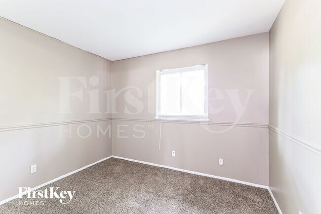 Building Photo - 510 Impala Ln