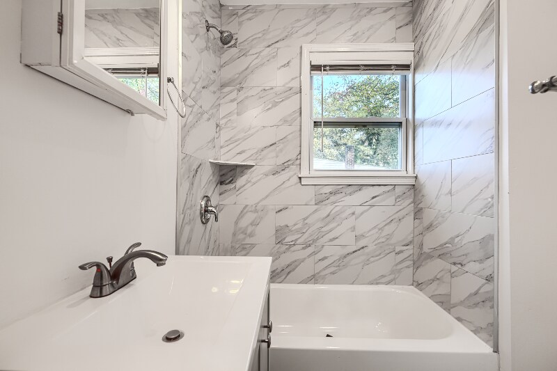 Building Photo - 13 Summerfield Rd