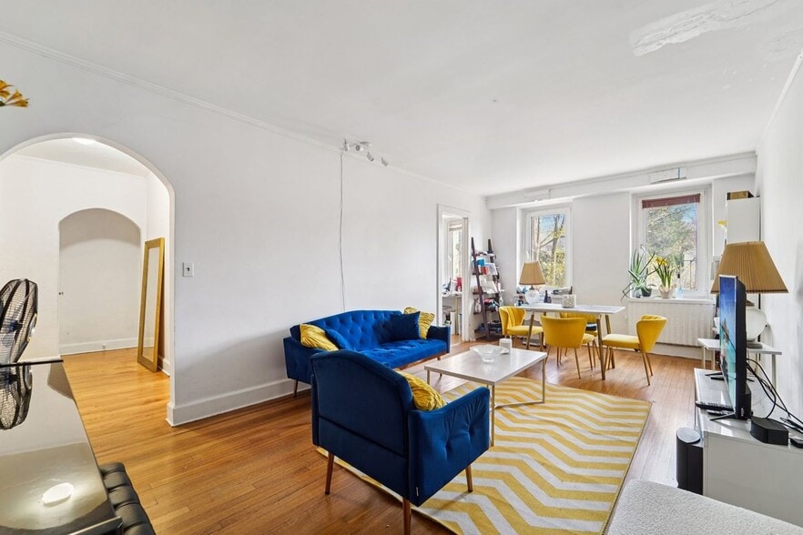 Building Photo - 69 Harney Rd