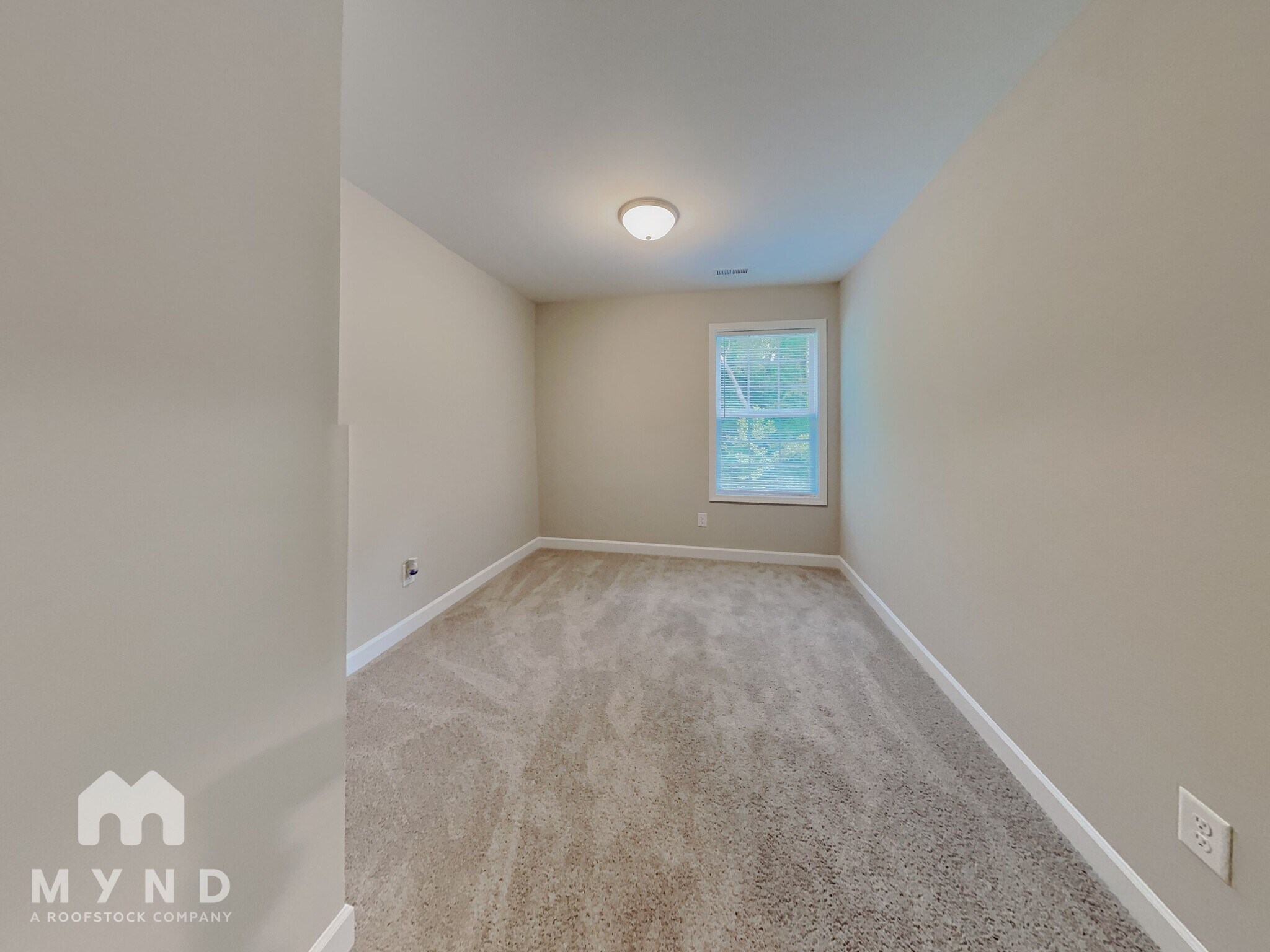 Building Photo - 1220 Jenkins Dr