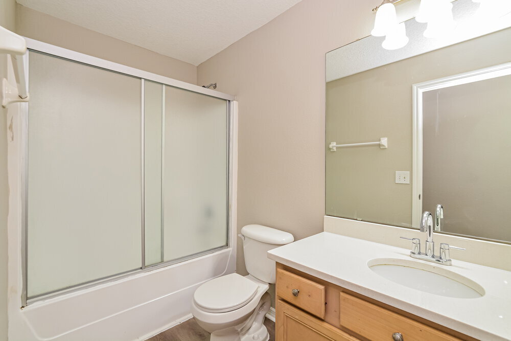 Building Photo - 942 Cork Oak Ln