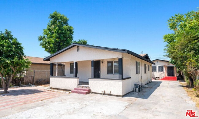 Primary Photo - 10603 Lou Dillon Ave