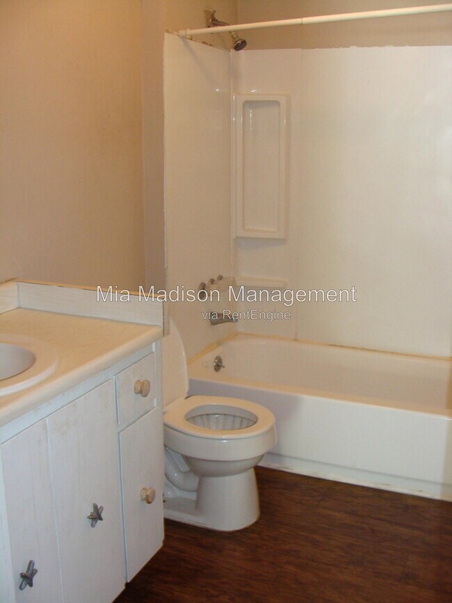 Building Photo - 248 Ferrill St