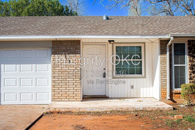 Building Photo - 4101 SE 45th St