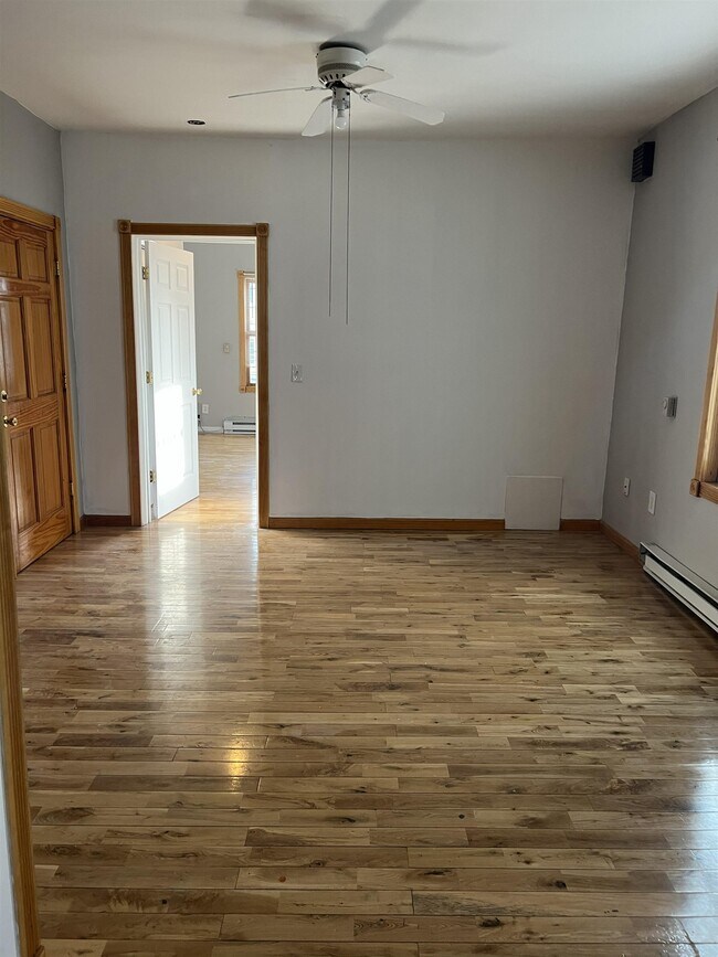 Building Photo - 167 Garfield Ave