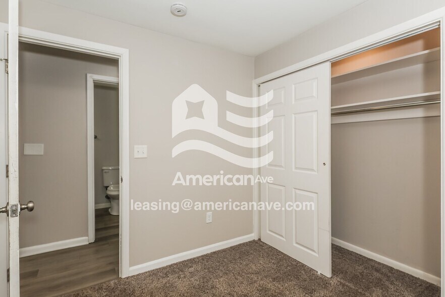 Building Photo - 4460 Penn Ave