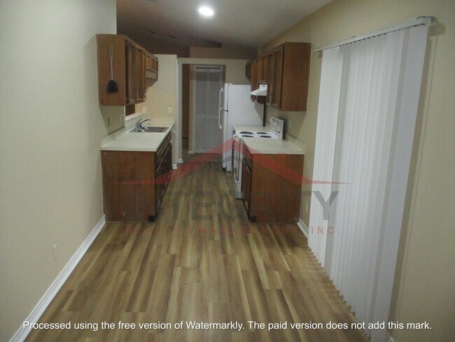 Building Photo - 3Bed/2bath in the heart of Orange Park