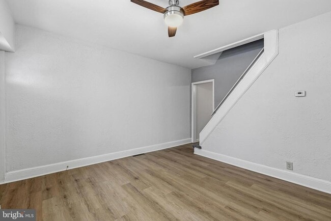 Building Photo - 614 Clark St