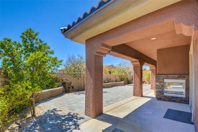 Building Photo - 12101 Edgehurst Ct