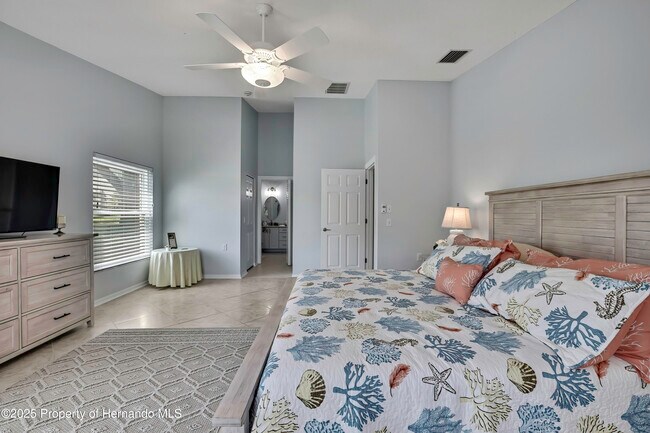 Building Photo - 2368 Fairskies Dr