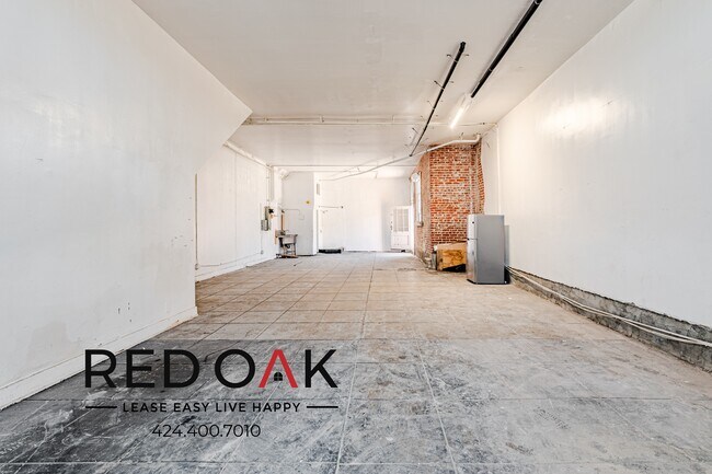 Building Photo - 3800 S Grand Ave