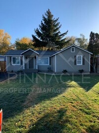 Building Photo - 2 Bedroom House