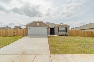 Building Photo - 529 Woodcreek Lp