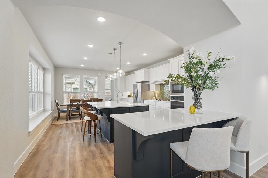 Building Photo - 3003 Wind Knot Way