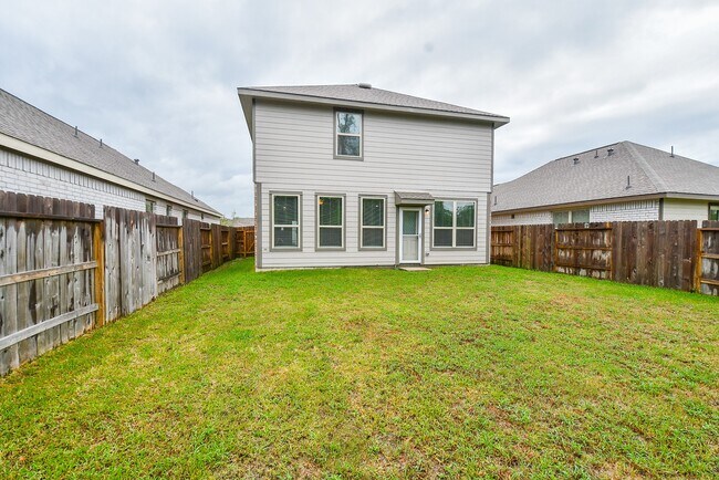 Building Photo - 22707 Bolanzo Ln