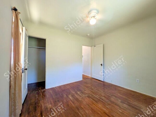 Building Photo - 2 Bedroom 1 Bath and 2 Massive Yard in North San Bernardino