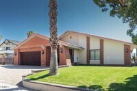Building Photo - 2906 Hawkridge Dr