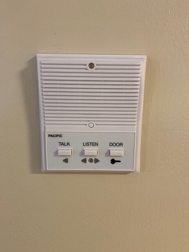 Building Photo - 50 English Village Rd