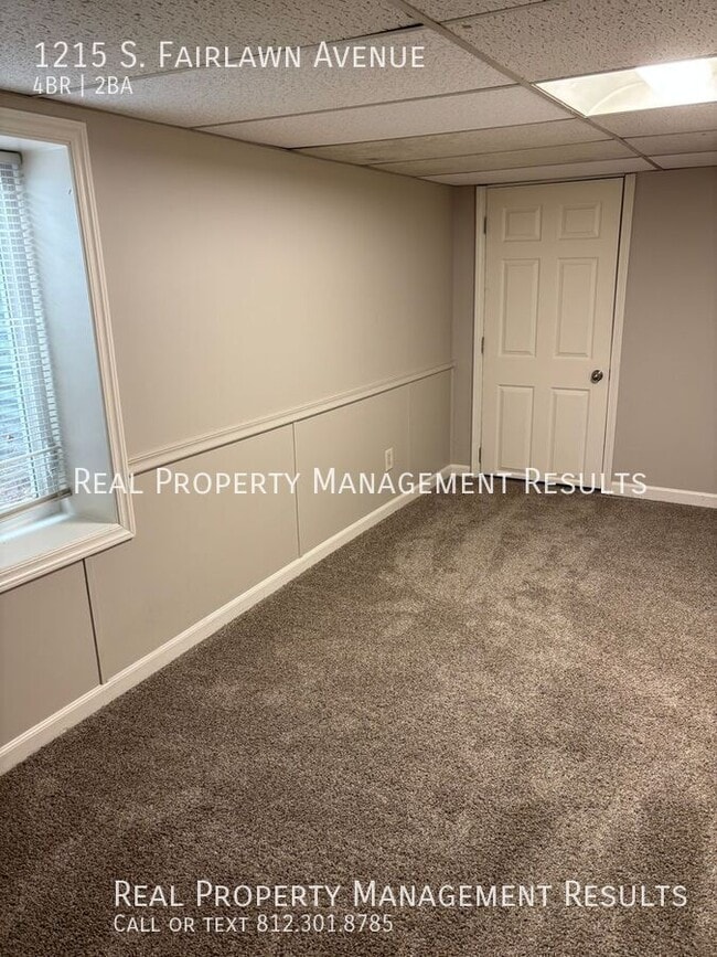 Building Photo - 1215 S Fairlawn Ave