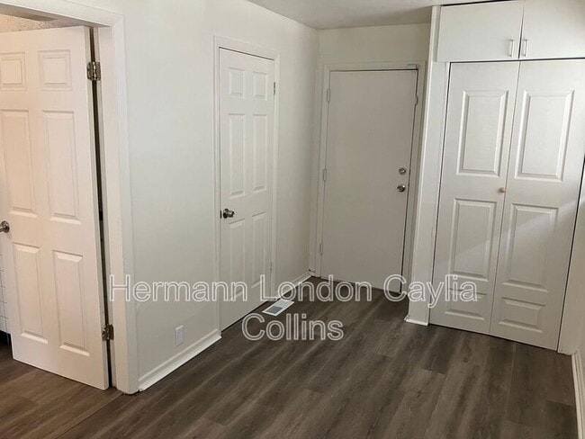 Building Photo - 7504 Stanwood Dr