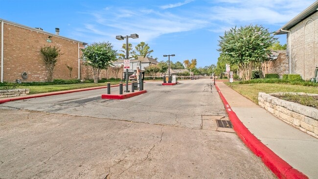 Building Photo - 11002 Hammerly Blvd