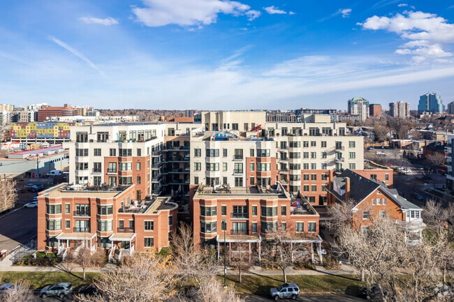 Building Photo - Watermark Condos
