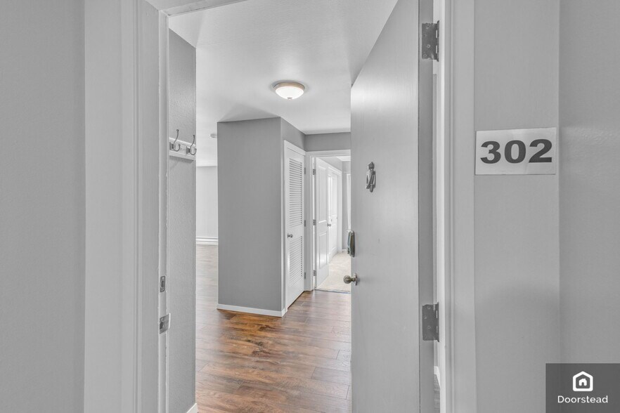 Building Photo - 5501 11th Ave NW