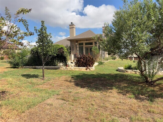 Building Photo - 337 Chisholm Trail