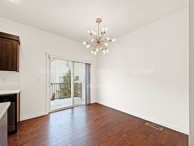 Building Photo - 8721 W Pine Valley Ln