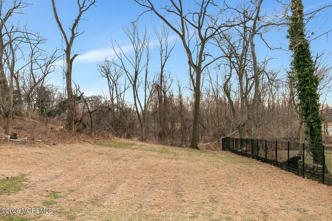 Building Photo - 91 Locust Ave