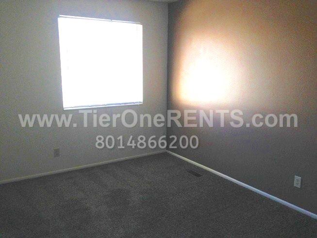 Building Photo - NO DEPOSIT option available for qualified renters!