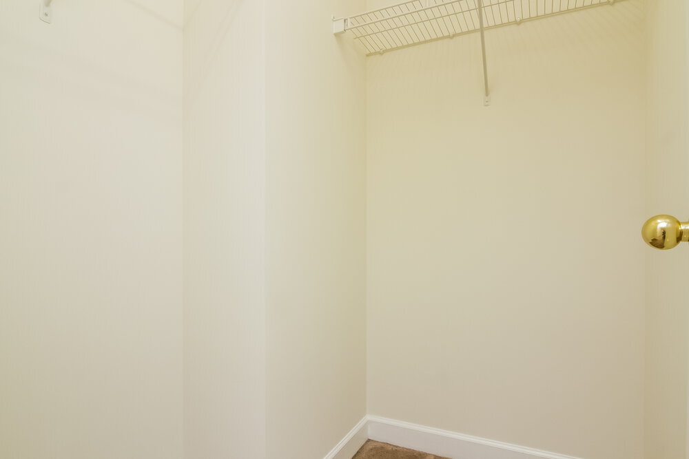 Building Photo - 1028 Jordans Pond Ln