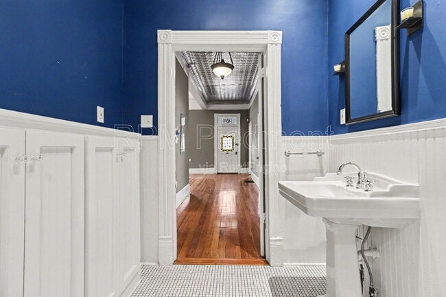 Building Photo - 409 Oakdale Rd NE