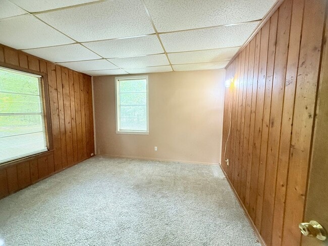 Building Photo - Cozy 2-Bedroom Cottage - Northeast Pensacola
